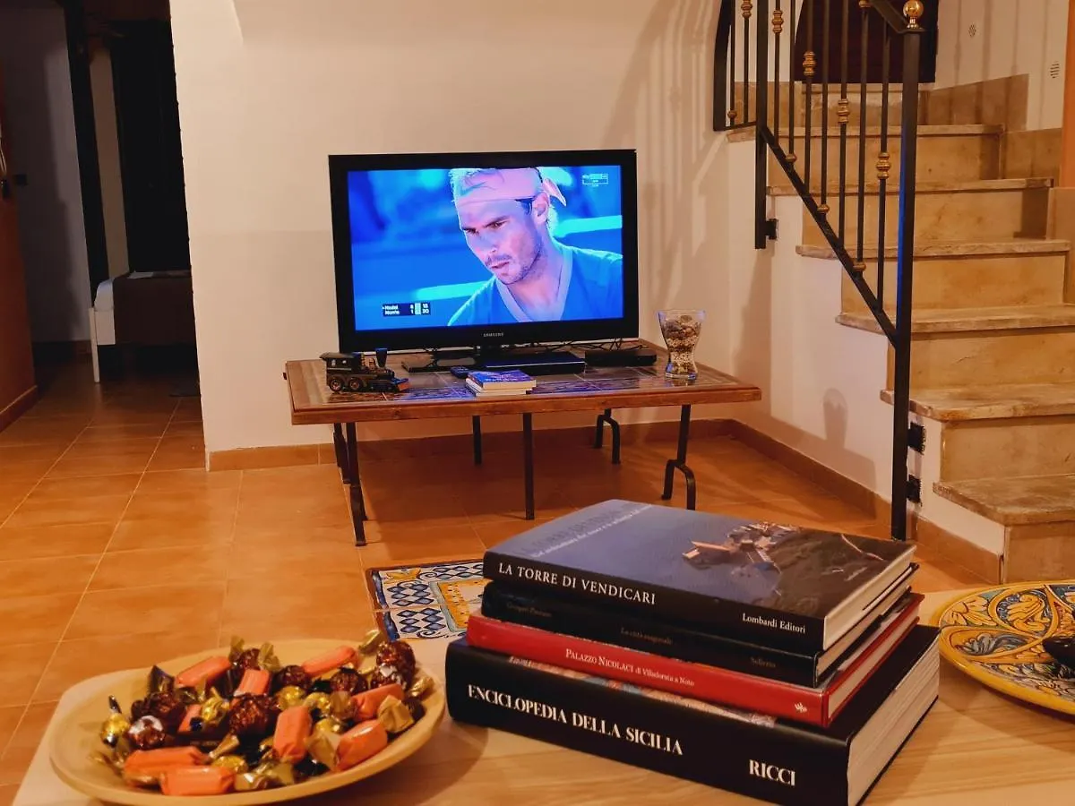Prázdninový dům Dammusi Di Silvana Avola
